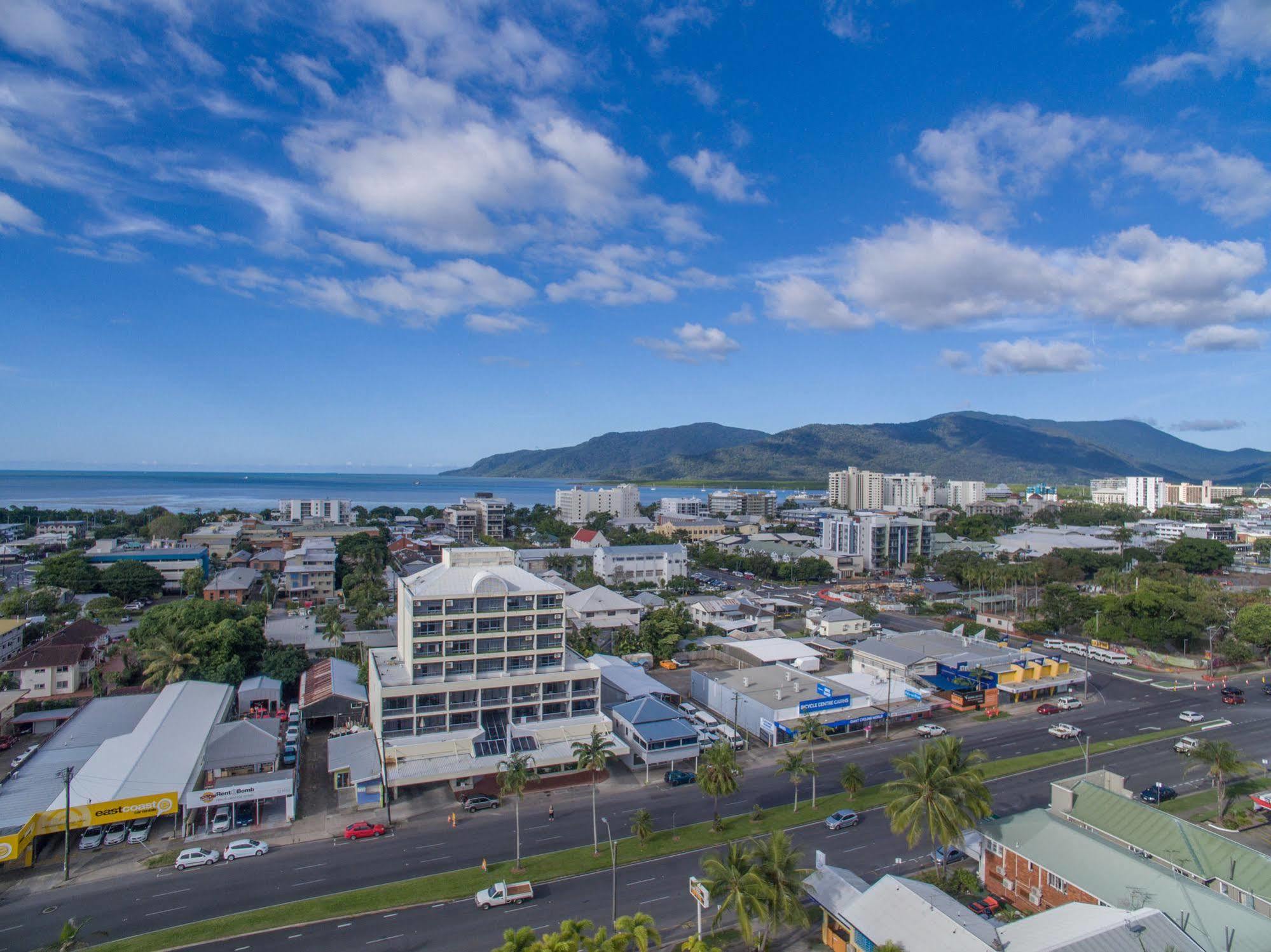 Sunshine Tower Hotel Cairns Kültér fotó